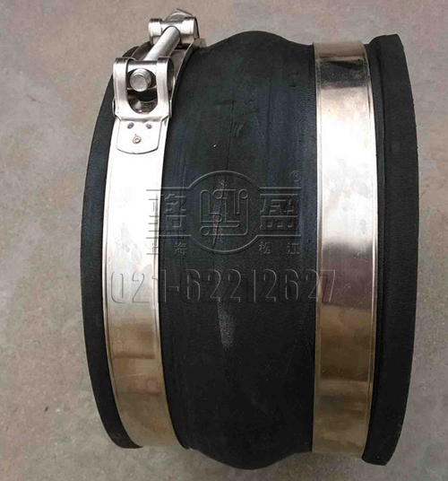 卡箍式橡膠接頭的卡箍結(jié)構