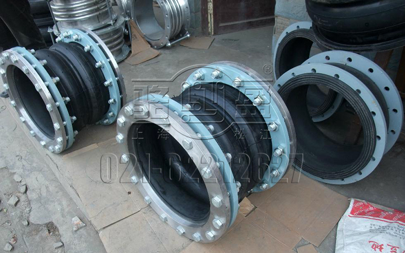 不銹鋼橡膠接頭發(fā)貨現(xiàn)場(chǎng)