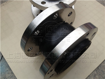 耐油可曲撓橡膠接頭能夠適應(yīng)哪種管道運行環(huán)境 耐油可曲撓橡膠接頭能夠適應(yīng)哪種管道運行環(huán)境